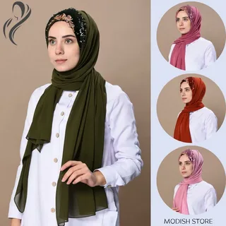 Hijab Pins: The Essential Accessory Every Modern Muslim Woman Needs