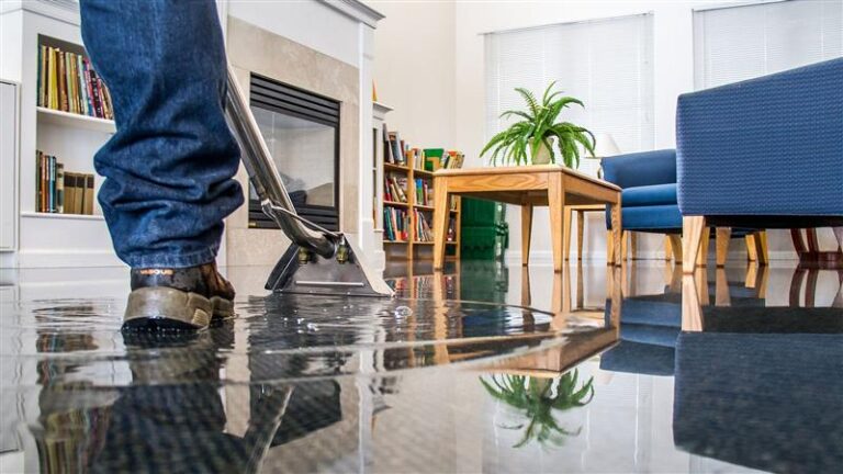 How Water Damage Restoration Works in Las Vegas Homes